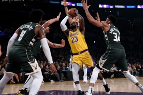 米兰投注-关于荷甲倒计时，密尔沃基雄鹿今晚更衣室发声，细节引发关注，底气十足，年轻球员得到机会的信息