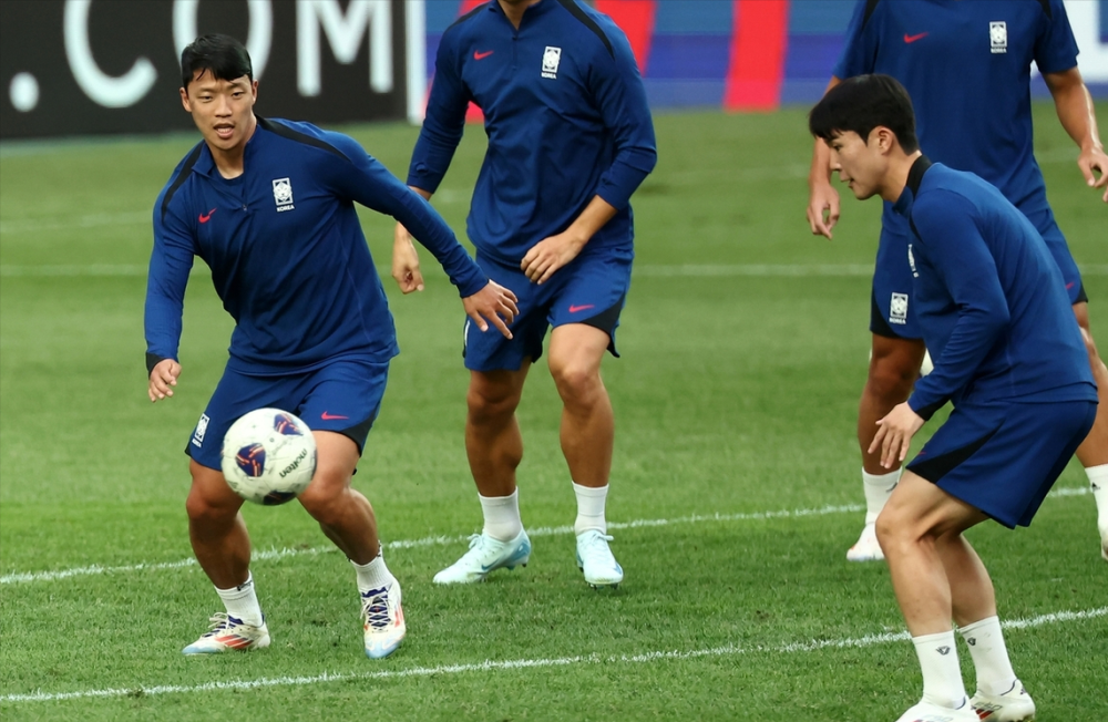 包含法国杯赛程吃紧；上海久事今晨内部沟通；球迷炸锅；控场能力受关注的词条